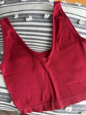 Colsie Red Ribbed V-Neck Crop Tank
